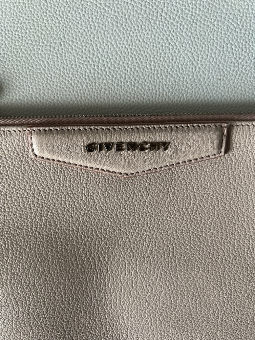 Givenchy pouch woman - Picture 2 of 8